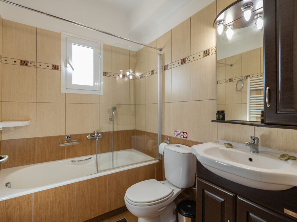 Villa Andreas Bathroom2